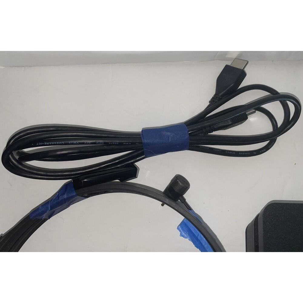 PS4, 2 Wireless Controllers, Power Cords, Charging Station Headphones W/Mic - Picture 4 of 6